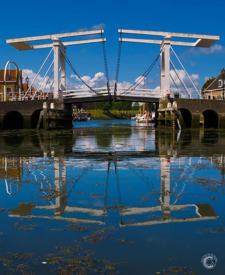 Slapen Bij Van-V Zierikzee Bagian luar foto