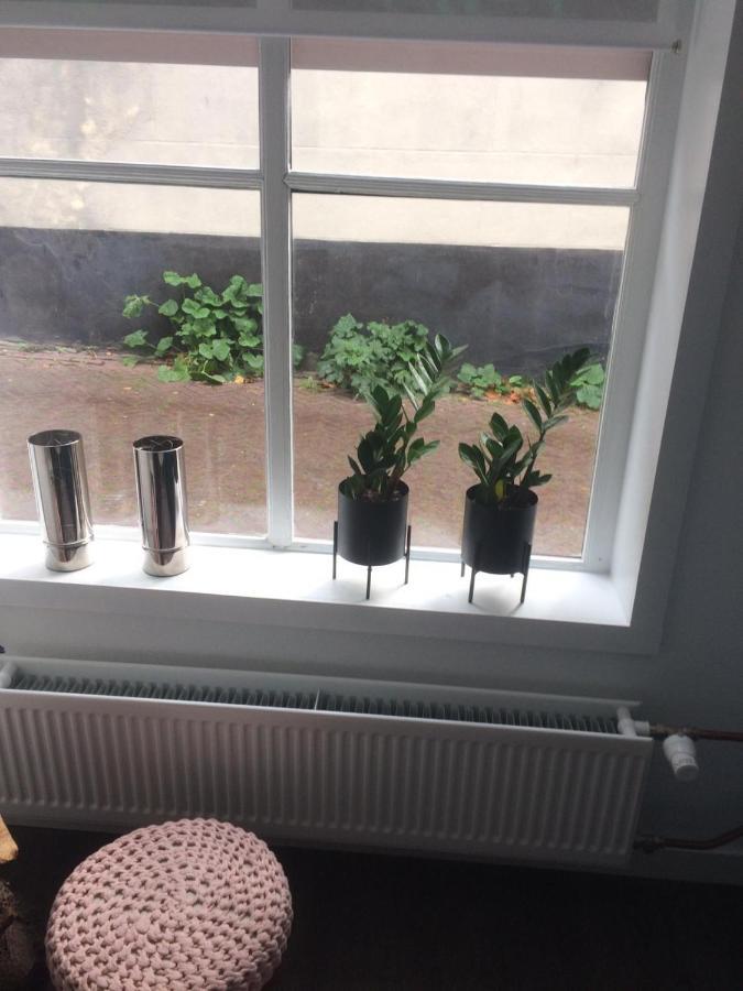 Slapen Bij Van-V Zierikzee Bagian luar foto