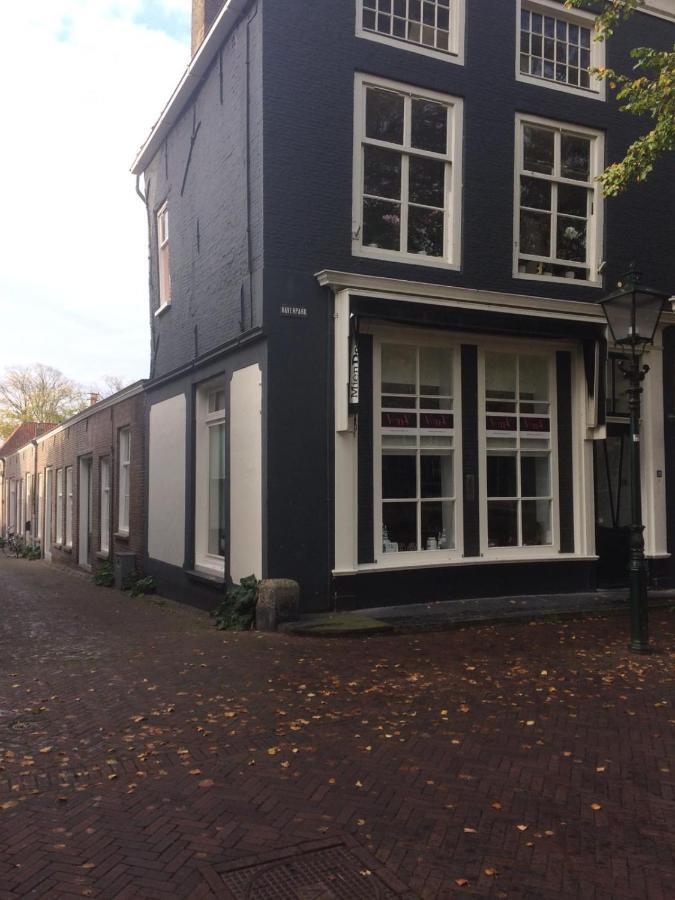 Slapen Bij Van-V Zierikzee Bagian luar foto