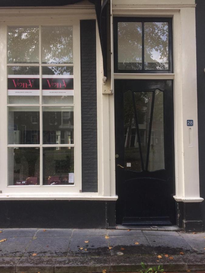 Slapen Bij Van-V Zierikzee Bagian luar foto