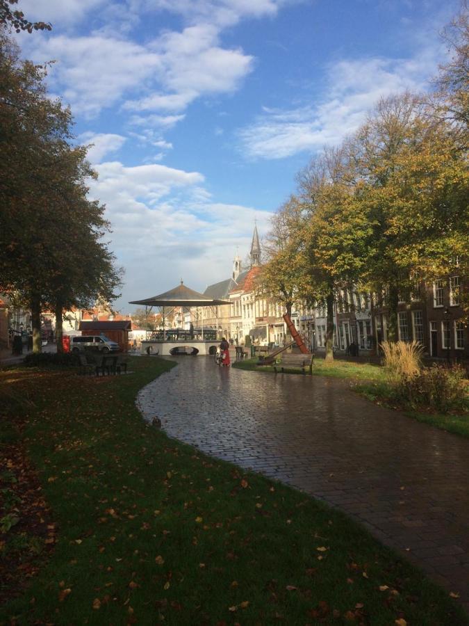 Slapen Bij Van-V Zierikzee Bagian luar foto