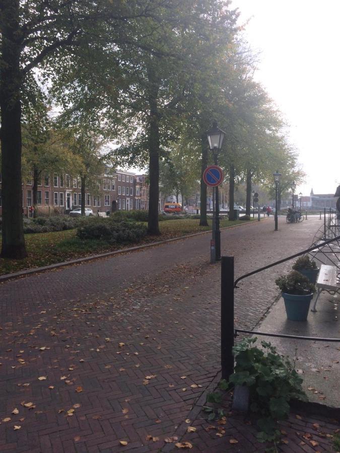 Slapen Bij Van-V Zierikzee Bagian luar foto